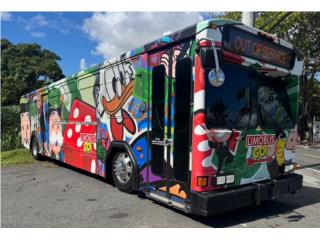 Chinchorreo y Party Bus Puerto Rico Puerto Rico Manny Limousine