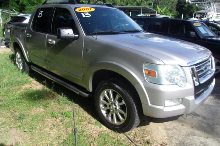 2007 Ford explorer sport track limited #2