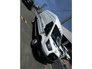 Ford Puerto Rico APROVECHA FORD TRANSIT HR BOBLE GOMA 
