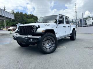 Jeep Puerto Rico Jeep Gladiator Willys 4x4 2022 11k millas 