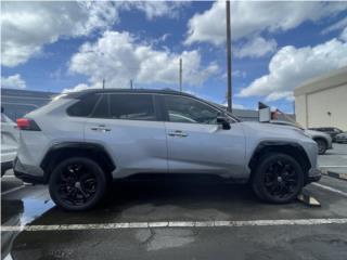 Toyota Puerto Rico 2022 RAV4 hybrid XSE 27 mil millas garanta 