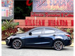 Toyota Puerto Rico CON SOLO 28,400 MILLAS YARIS 