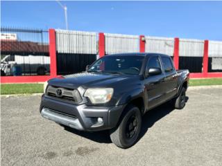 Toyota Puerto Rico Tacoma 2013 Gris con camara reversa