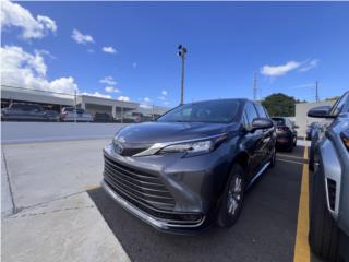 Toyota Puerto Rico Sienna LE HEV