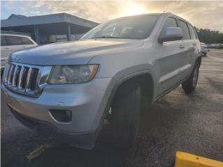 Jeep Puerto Rico LAREDO GRIS V6 88K MILLAS DESDE 189!