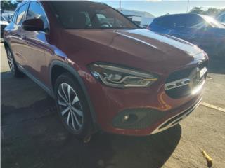 Mercedes Benz Puerto Rico GLA250 ROJA TECHO CRISTAL AROS PIEL DESDE 629