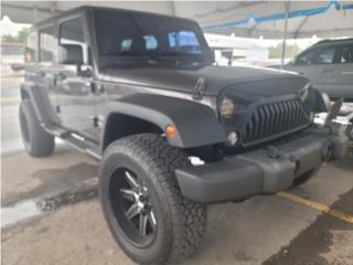 Jeep Puerto Rico JK CUSTOM 4X4 V6 AROS 52K MILLAS DESD389