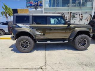 Ford Puerto Rico Ford Bronco 2024 Raptor Shelter green 