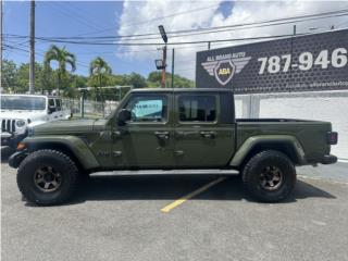Jeep Puerto Rico EQUIPADO CON AROS MILITAR EDITION