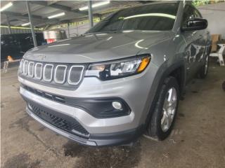 Jeep Puerto Rico LATITUDE 2.4L SILVER 18K MILLAS DESDE $329