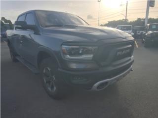 RAM Puerto Rico CREW GRIS OSCURA 4X4 V8 HEMI RAMBOX DESD599