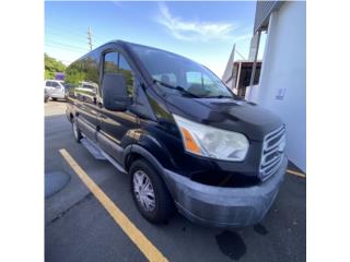 Ford Puerto Rico XLT Low Roof 8 Pasajeros Poco Millaje