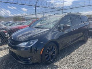 Chrysler Puerto Rico 2019/Chrysler  pacfica / familiar / clean 