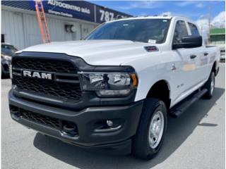 RAM Puerto Rico TRADESMAN 4x4 BIEN NUEVA