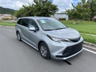 Toyota Puerto Rico 2023 Toyota Sienna LE Hybrid 