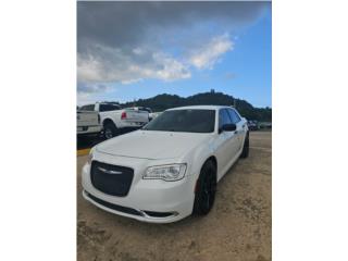 Chrysler Puerto Rico Chrysler 300 65k millas NUEVO