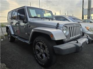 Jeep Puerto Rico Jeep SAHARA 44,500 millas