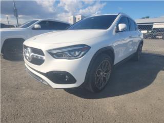 Mercedes Benz Puerto Rico GLA250 BLANCA AROS EQUIPADA DESDE 449!