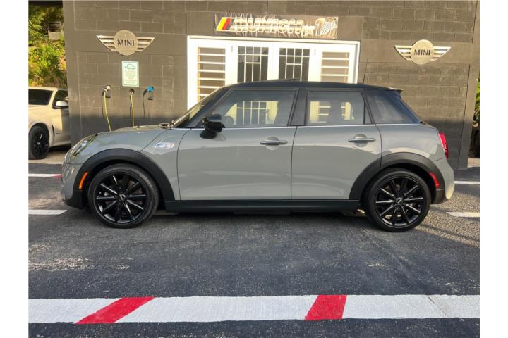 MINI Cooper del 2021