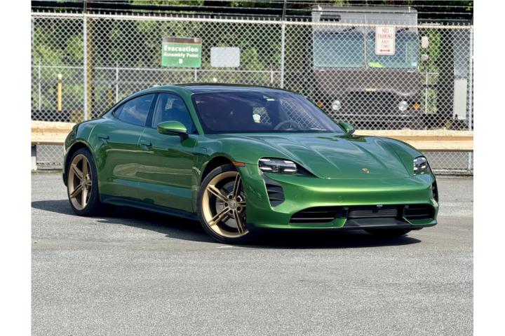 2022 Porsche Taycan Turbo