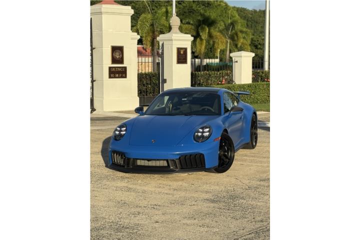 Porsche 911 Carrera GTS 992.2 2025