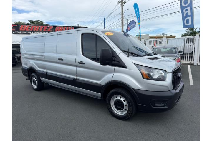 2023 Ford Transit 250 XLT Cargo Van