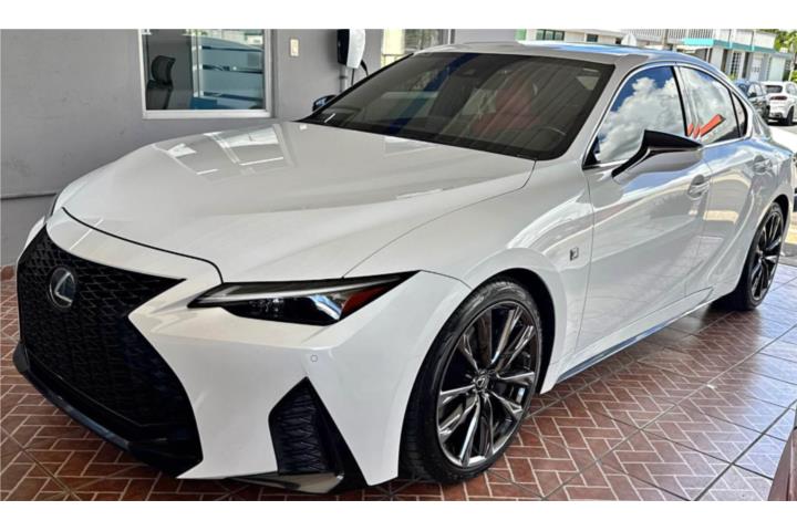 2023 Lexus IS