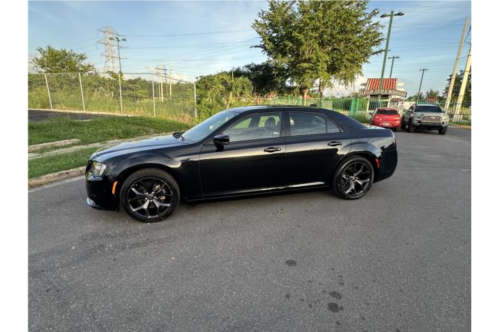 2022 Chrysler 300