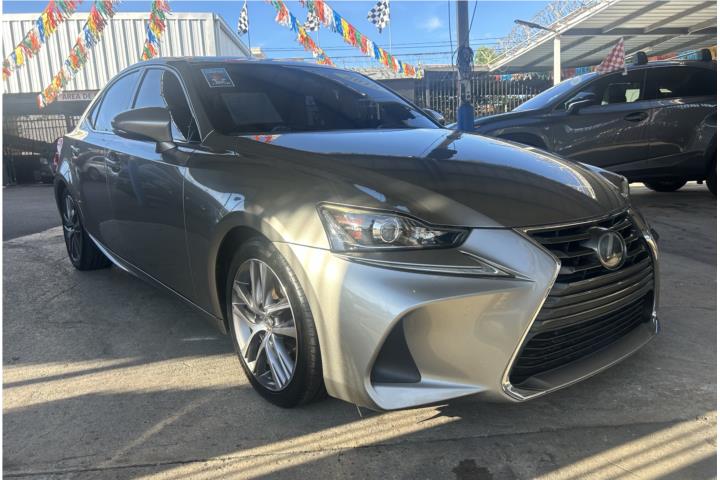 2018 Lexus IS
