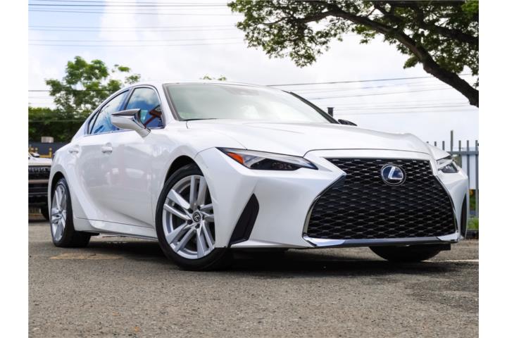 2023 Lexus IS