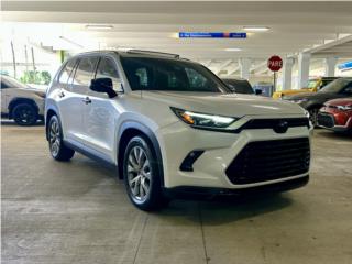 Avil�s Auto @ The Mall of San Juan Puerto Rico