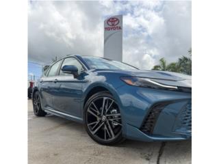 Toyota Camry XSE panorámico híbrido 2026