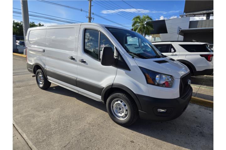 Ford Transit Cargo Van del 2024