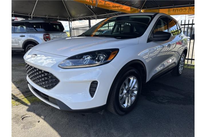 FORD ESCAPE SE HYBRID 2022