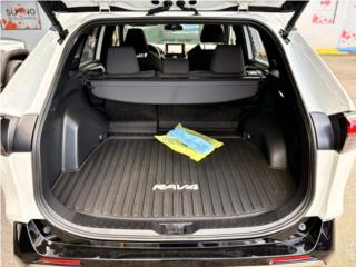 Toyota Puerto Rico RAV4 SE HYBRID 2025 SOLO 1K MILLAS