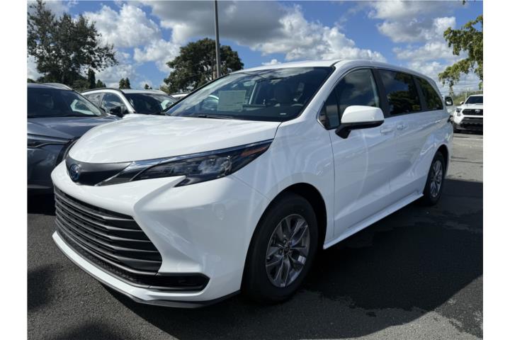 Toyota Sienna del 2025