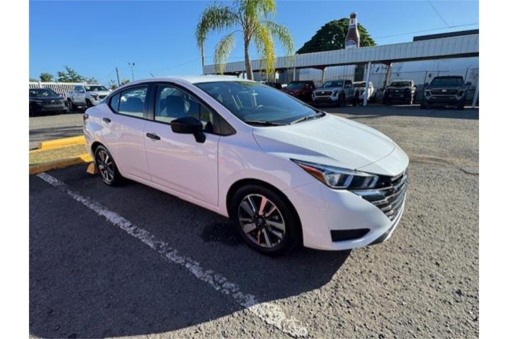 Nissan Versa del 2024