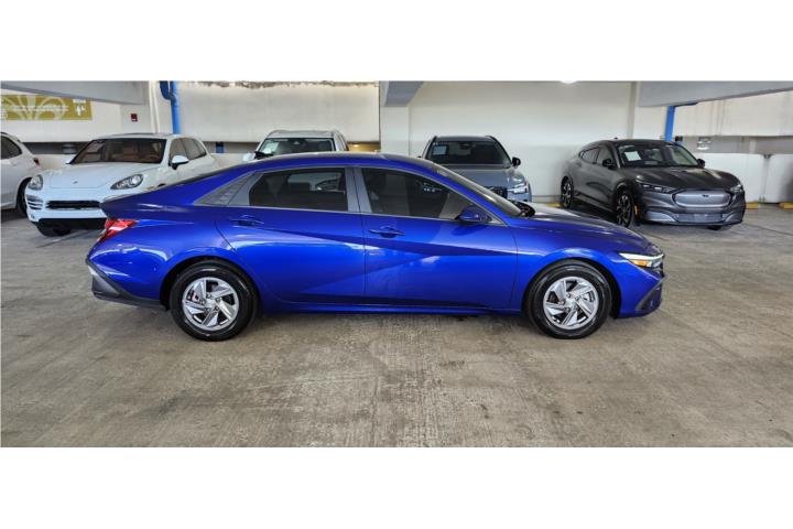 Hyundai Elantra del 2024