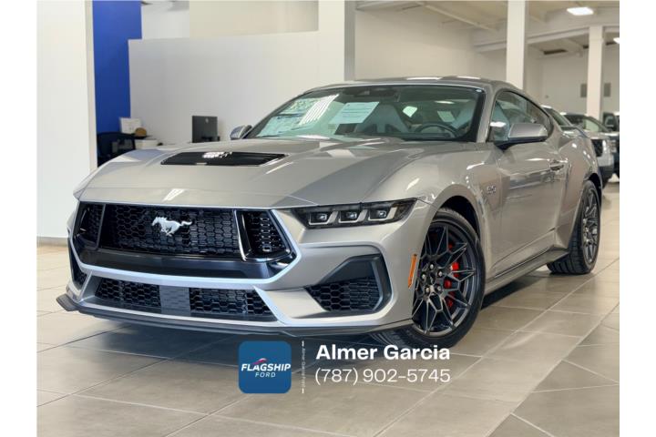 Ford Mustang GT Recaro
