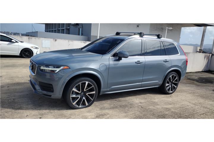 2020 Volvo XC90 T8 Momentum AWD Hybrid