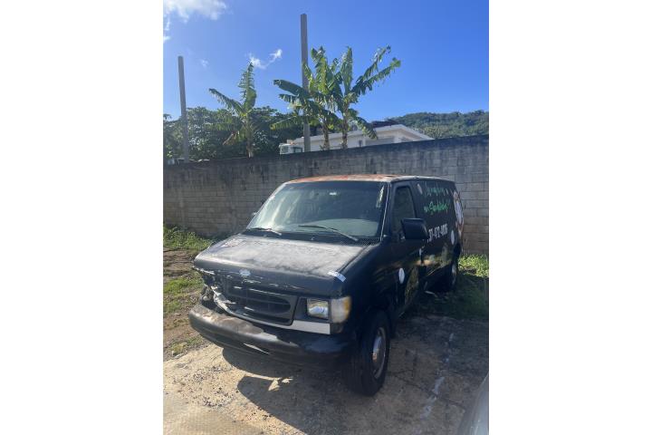 1999 Ford E-350 Econoline Van