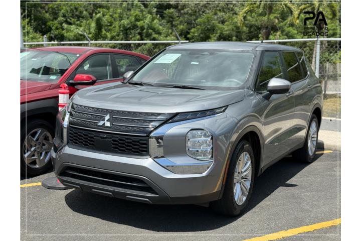 2024 Mitsubishi Outlander ES