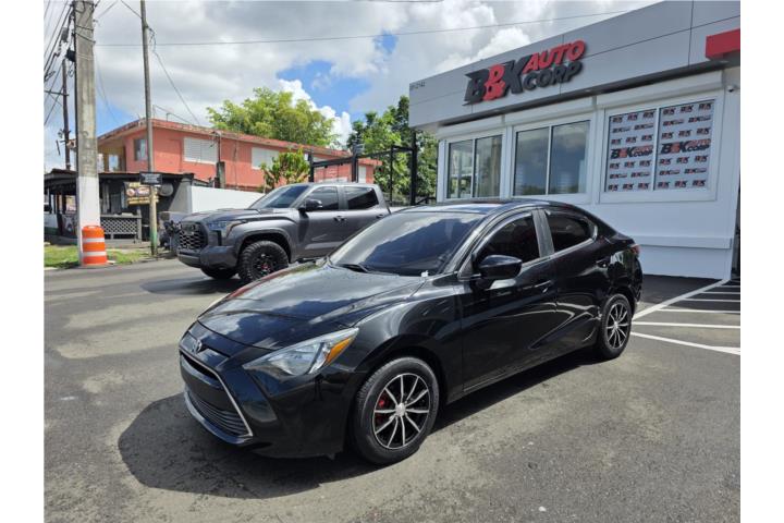 TOYOTA YARIS LE 2017