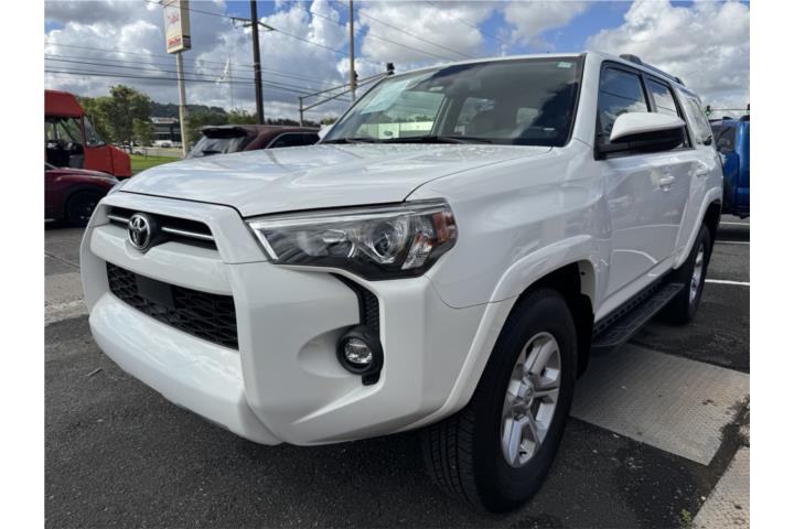 Toyota 4Runner SR5 2023