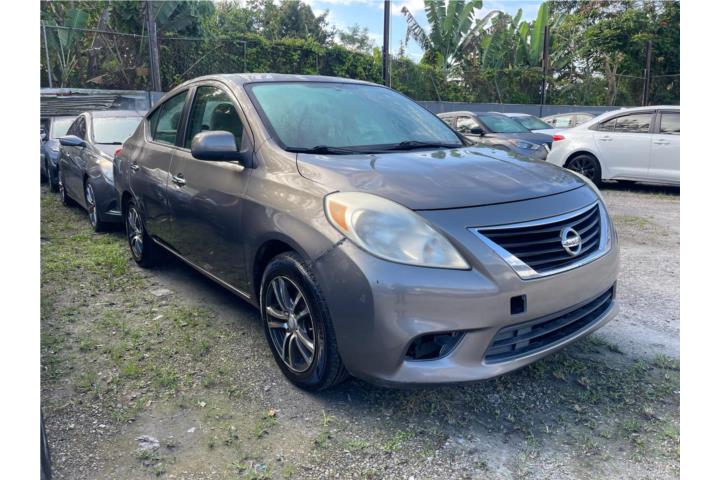 Nissan Versa del 2013
