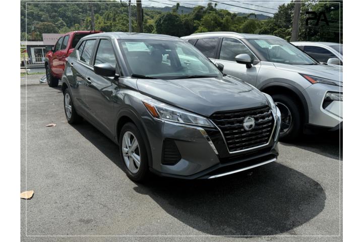 2022 Nissan Kicks S