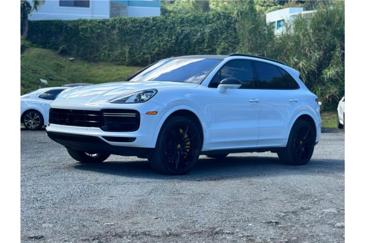 2023 Porsche Cayenne E-Hybrid