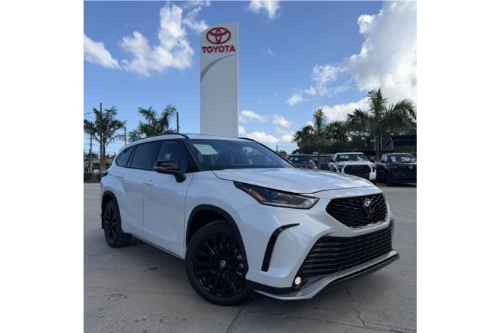 Toyota Highlander XSE tres filas 2026