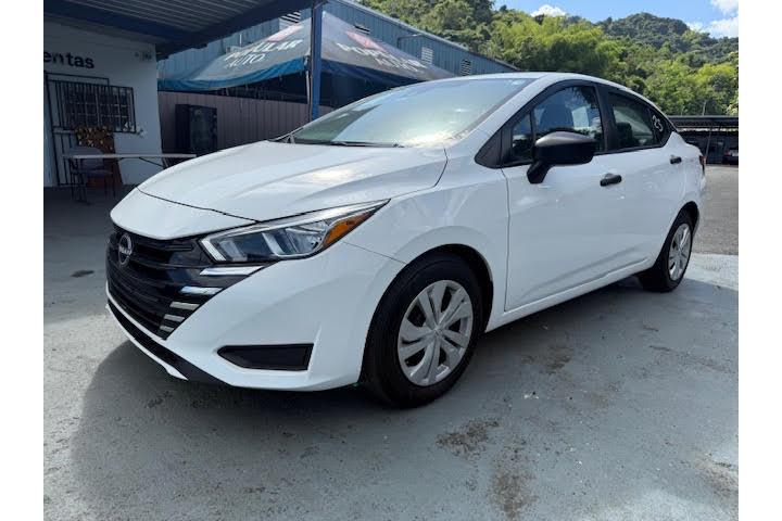 Nissan Versa del 2024