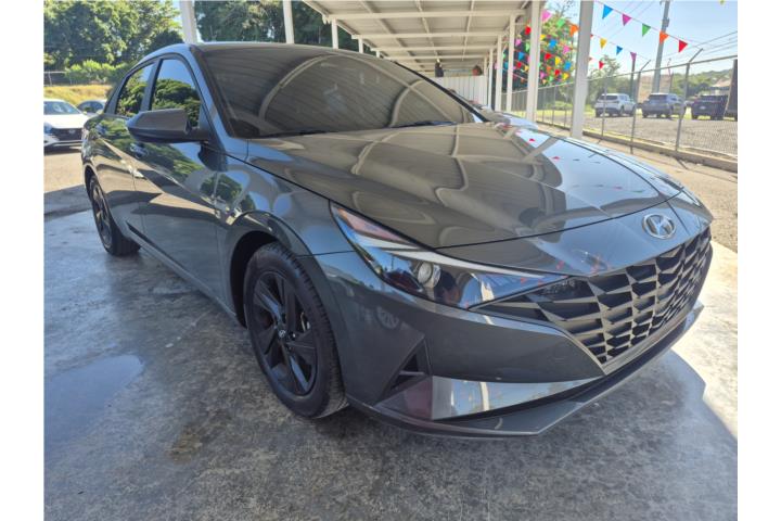 Hyundai Elantra del 2022